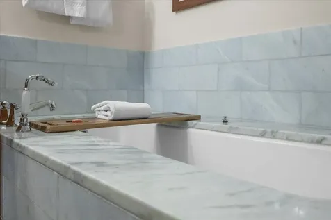 7412 Mountain Road Stowe VT 05672