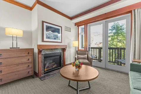 7412 Mountain Road Stowe VT 05672