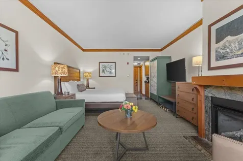 7412 Mountain Road Stowe VT 05672