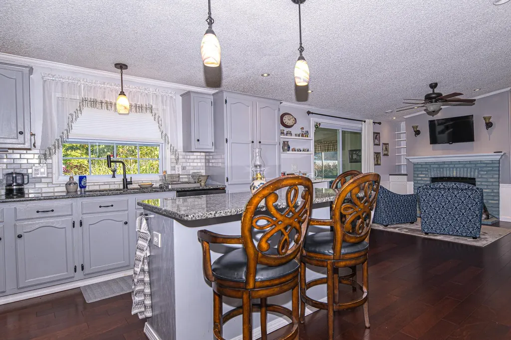 13 Dockside Lane Rochester NH 03867