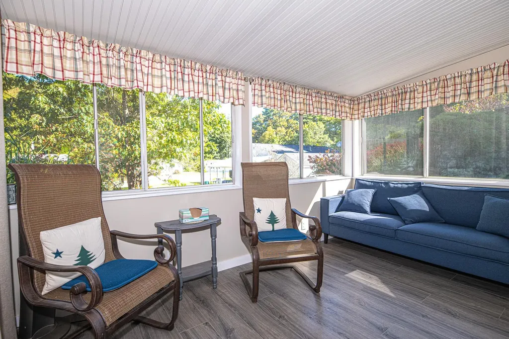 13 Dockside Lane Rochester NH 03867