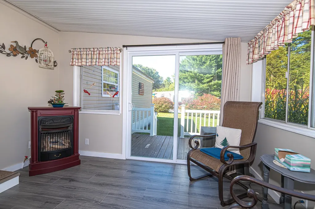 13 Dockside Lane Rochester NH 03867