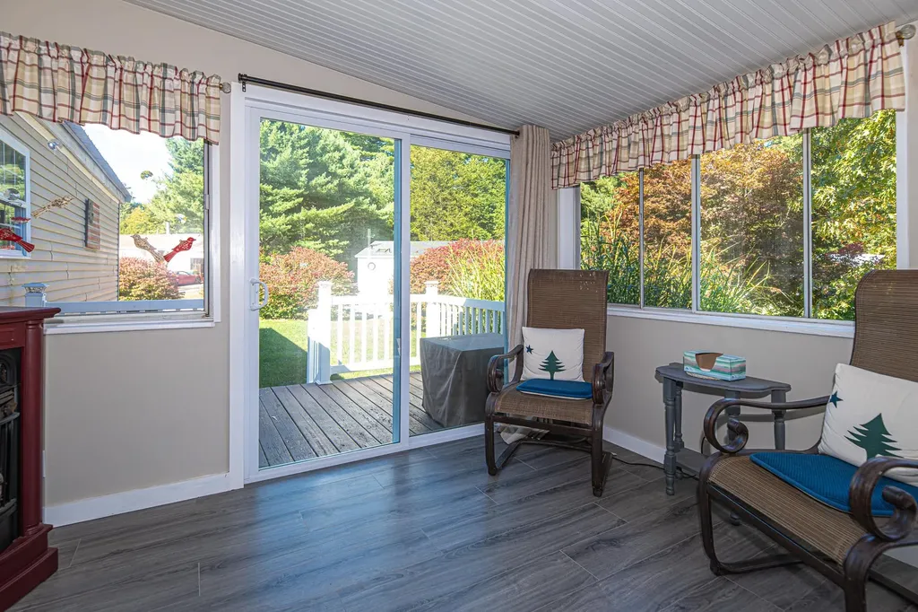 13 Dockside Lane Rochester NH 03867