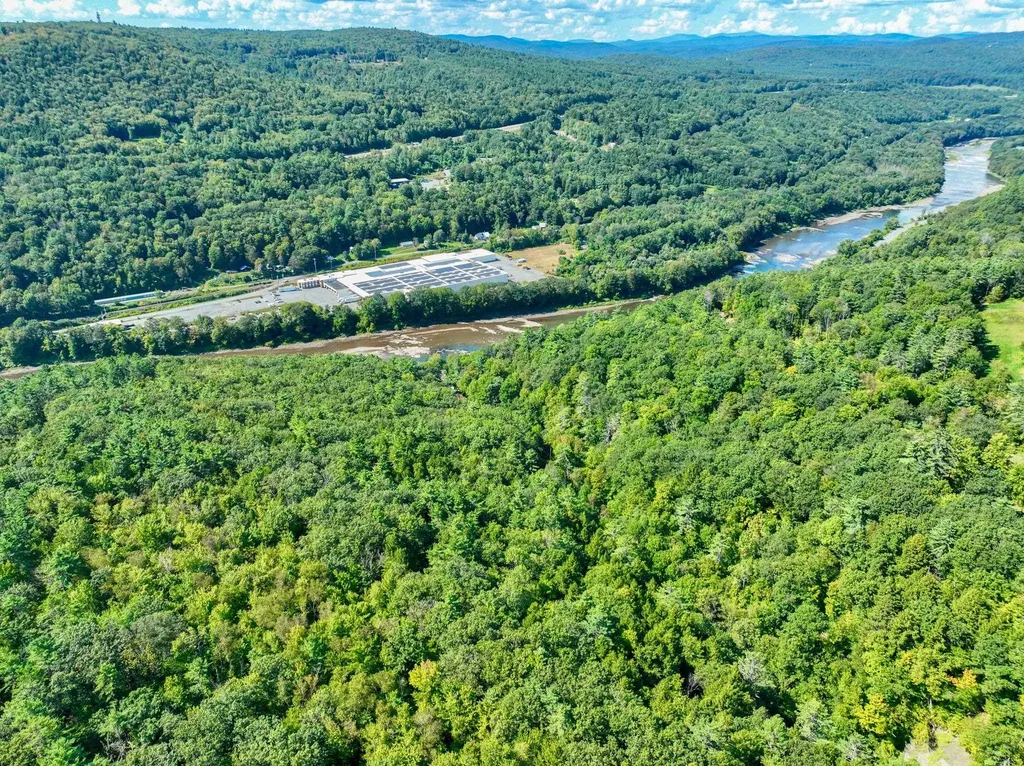 0 Dothan Road Hartford VT 05001