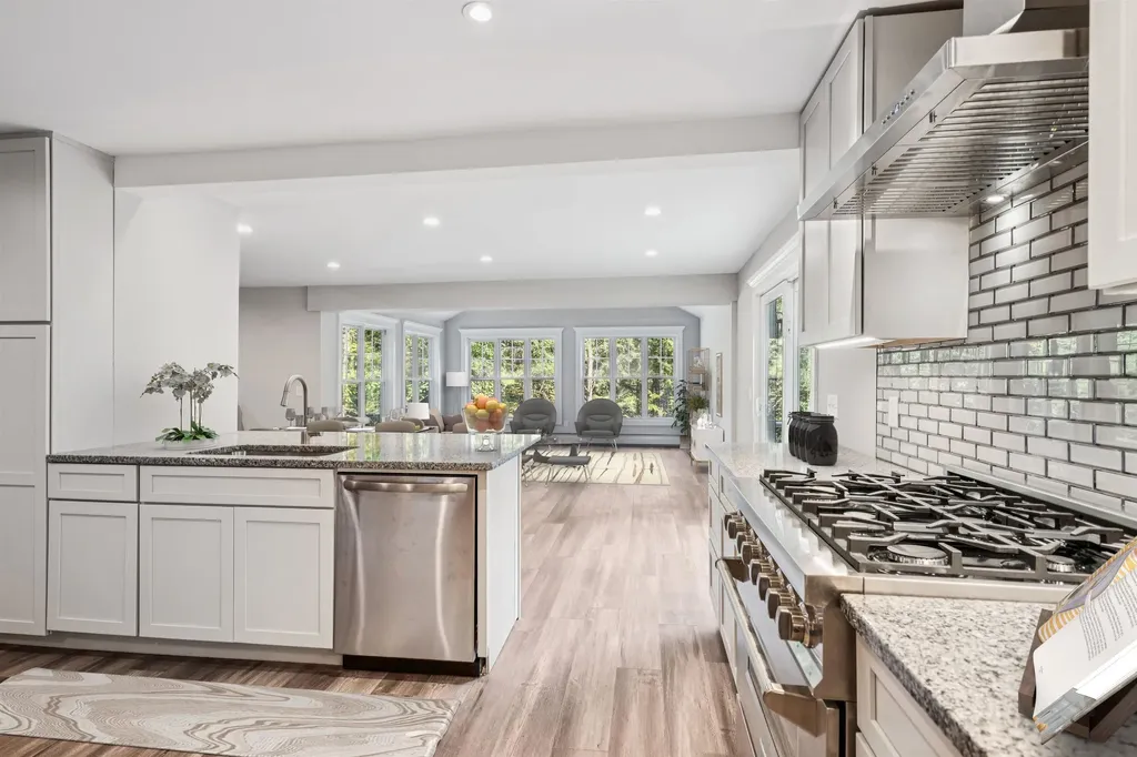 1004 Jericho Road Hartford VT 05001