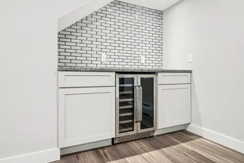 1004 Jericho Road Hartford VT 05001