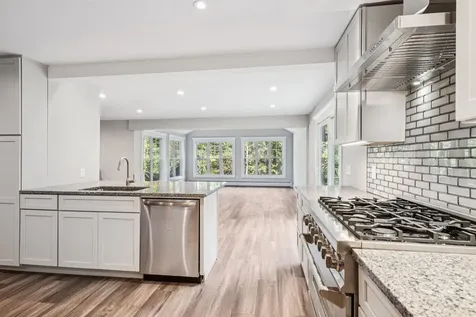 1004 Jericho Road Hartford VT 05001