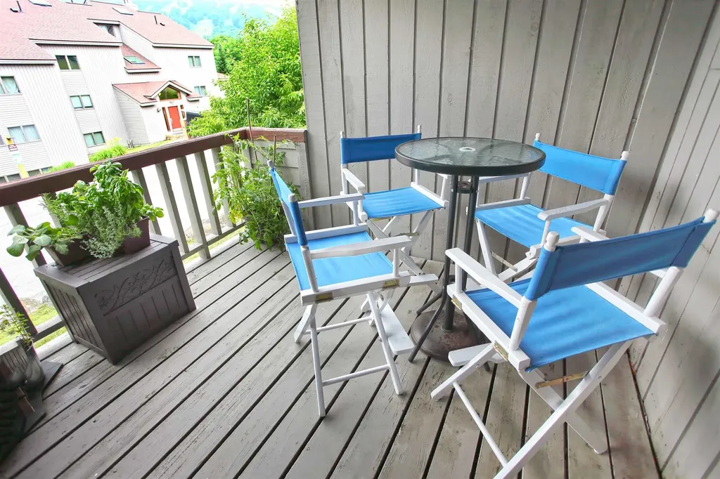 339G Handle Road Dover VT 05356