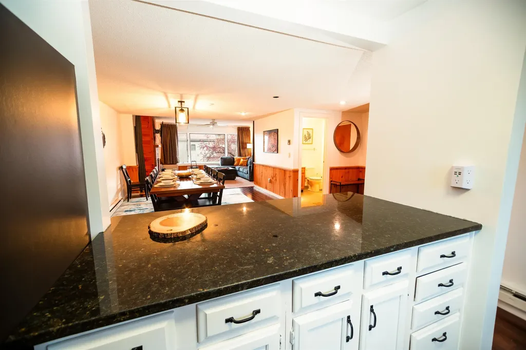 339G Handle Road Dover VT 05356