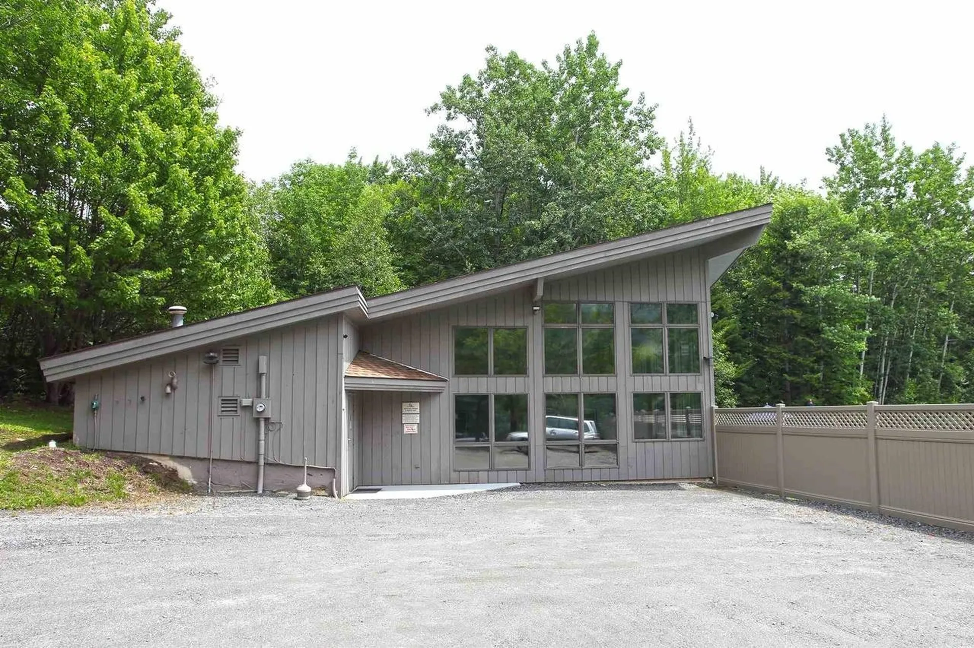 339G Handle Road Dover VT 05356
