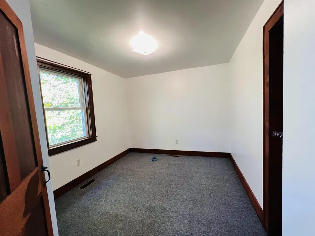 21 Ledge Road Lyndon VT 05851