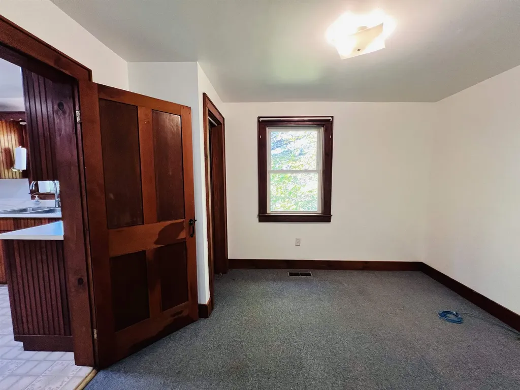 21 Ledge Road Lyndon VT 05851