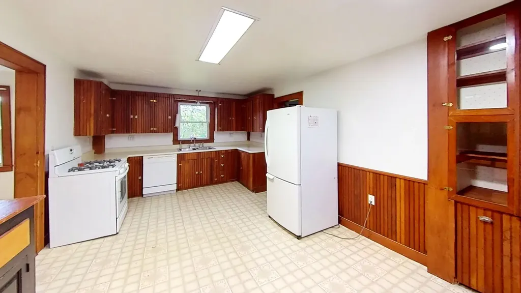 21 Ledge Road Lyndon VT 05851