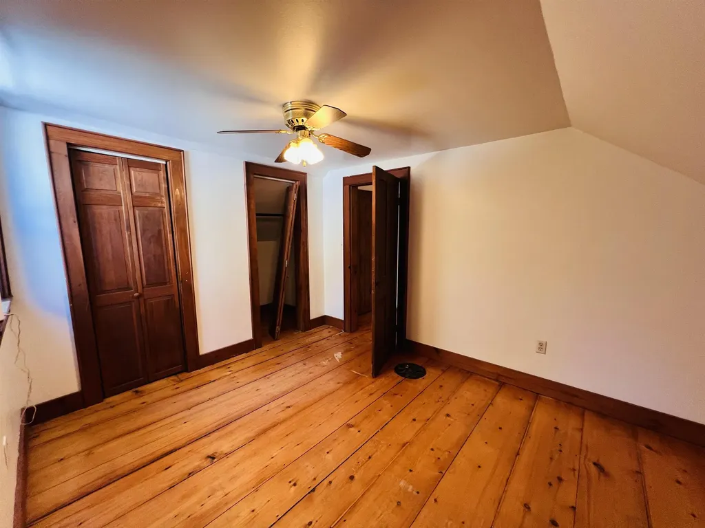 21 Ledge Road Lyndon VT 05851