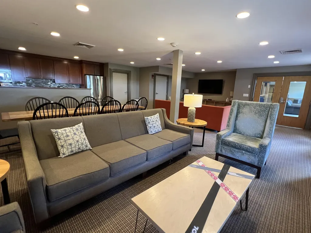 123/125 Qtr 4 Grand Summit Way Dover VT 05356