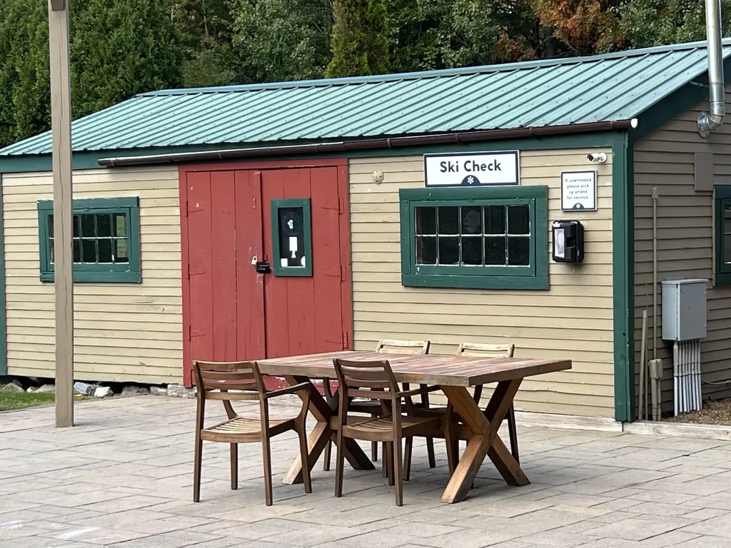 123/125 Qtr 4 Grand Summit Way Dover VT 05356