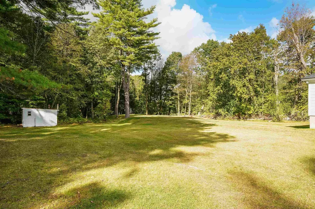 37 Perkins Road Londonderry NH 03053