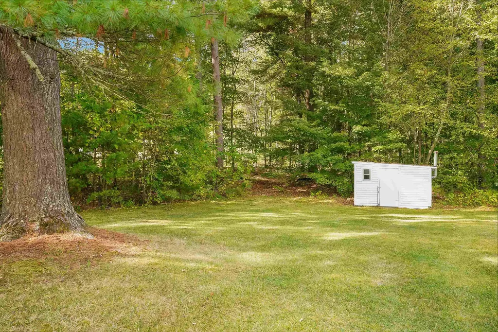 37 Perkins Road Londonderry NH 03053