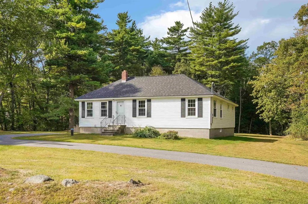 37 Perkins Road Londonderry NH 03053