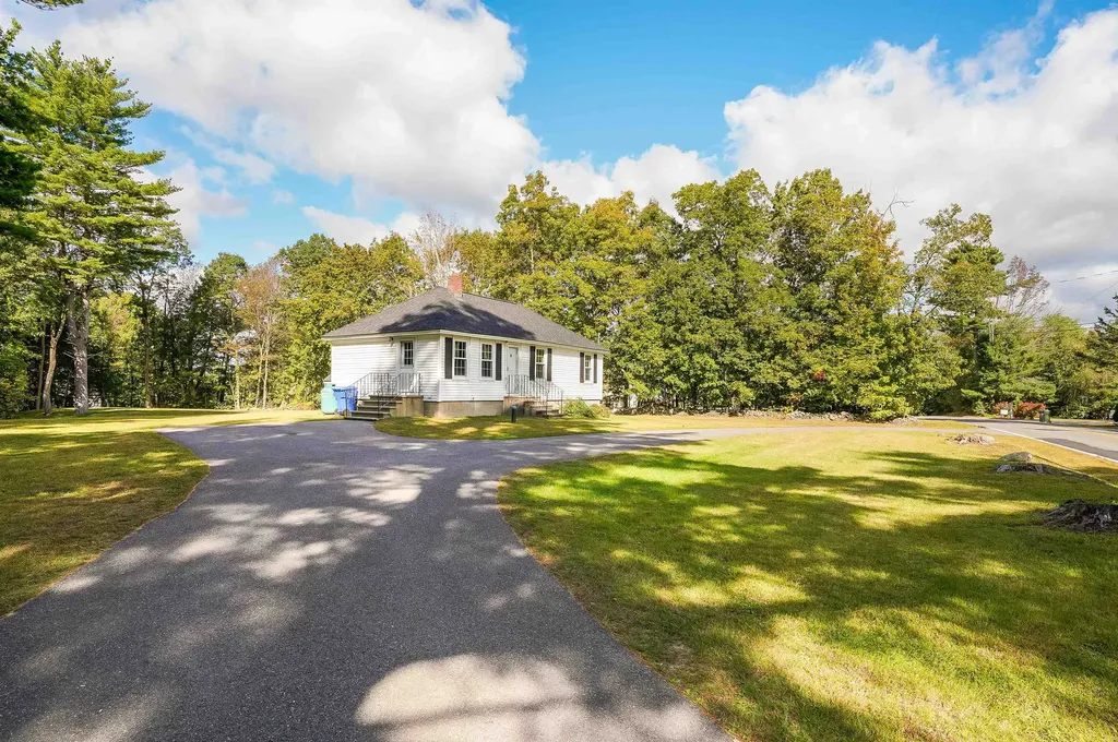 37 Perkins Road Londonderry NH 03053