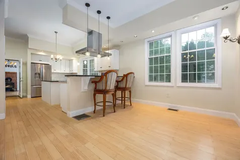 136 Shore Drive Salem NH 03079