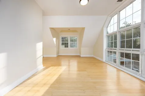 136 Shore Drive Salem NH 03079