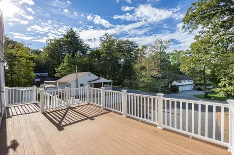 136 Shore Drive Salem NH 03079