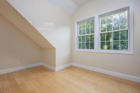 136 Shore Drive Salem NH 03079