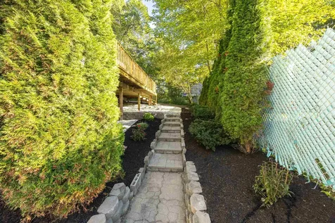 136 Shore Drive Salem NH 03079