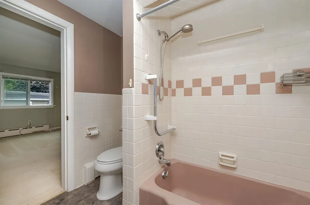 2 Oak Forest Street Sanford ME 04073