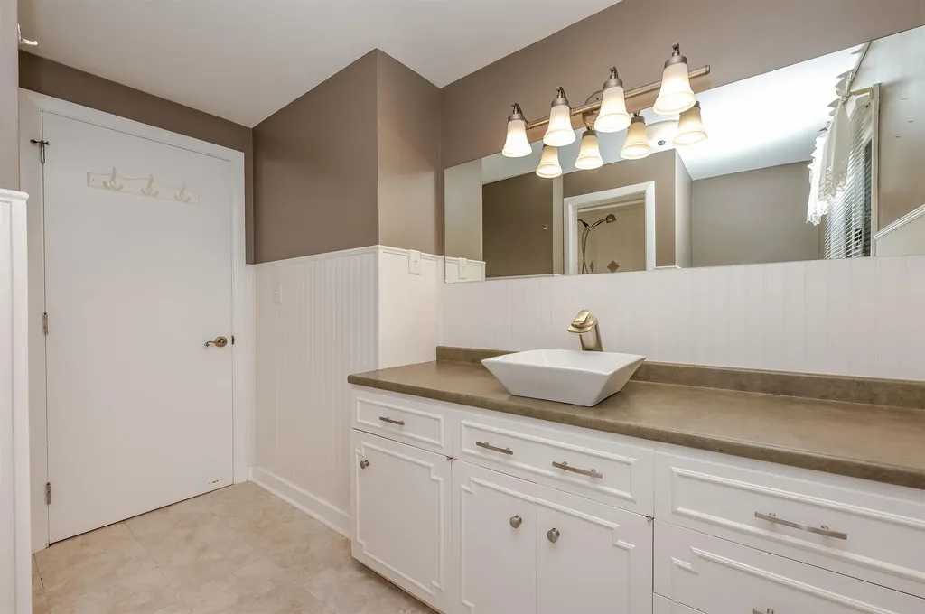 2 Oak Forest Street Sanford ME 04073