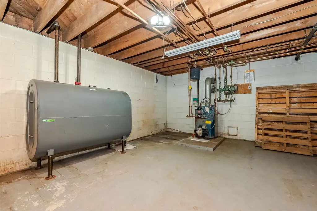 2 Oak Forest Street Sanford ME 04073