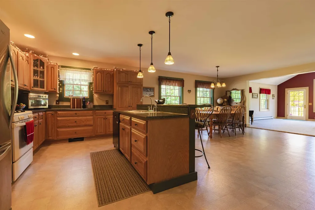 916 Wiswall Hill Road Townshend VT 05353