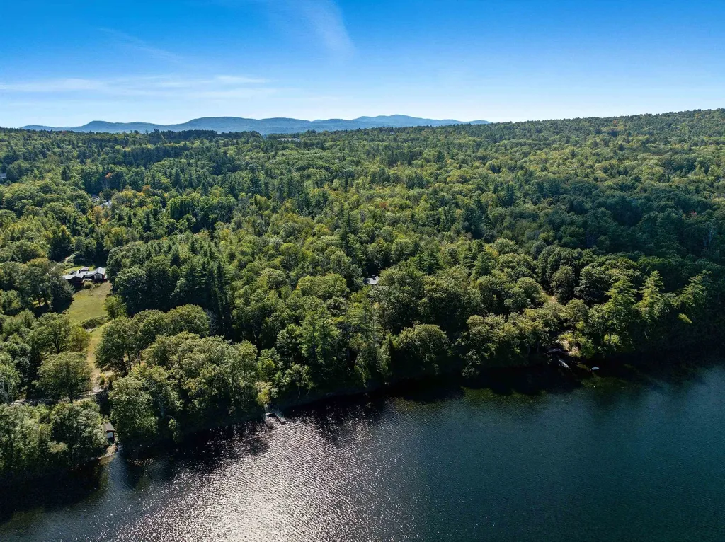 Wall Street Meredith NH 03253