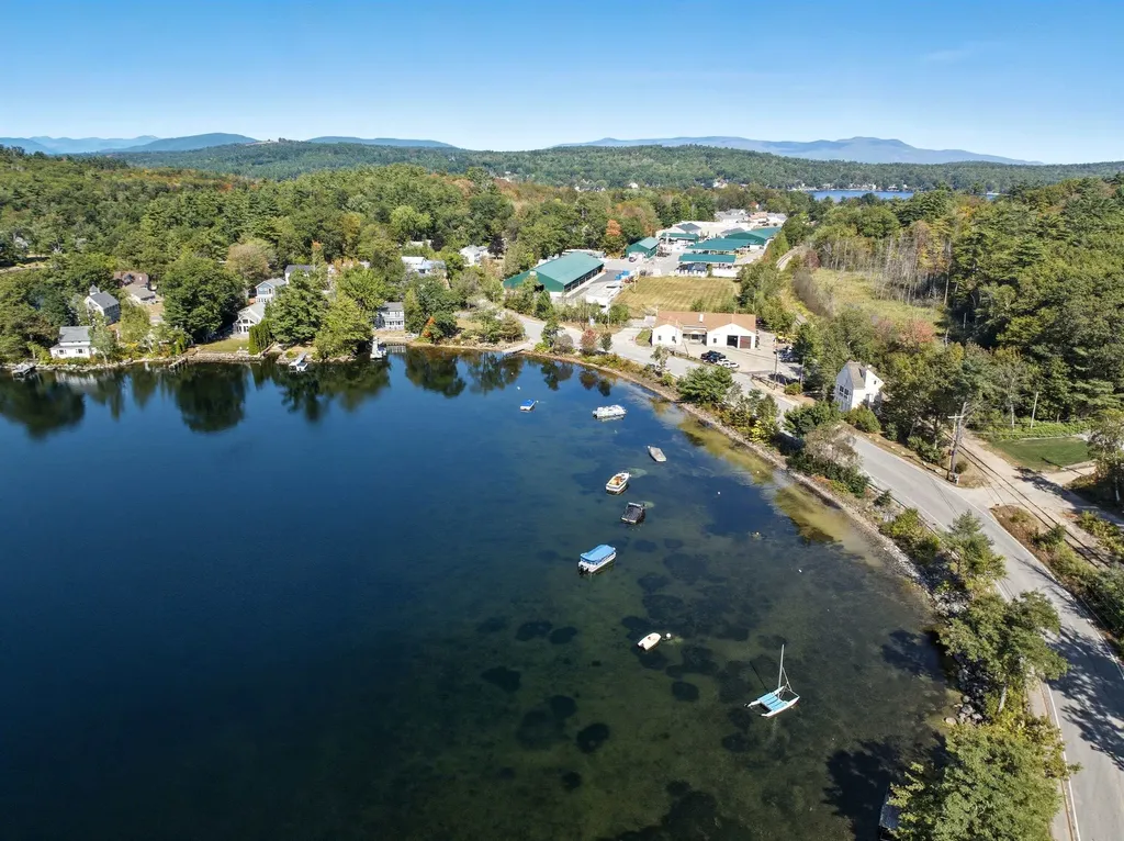 Wall Street Meredith NH 03253