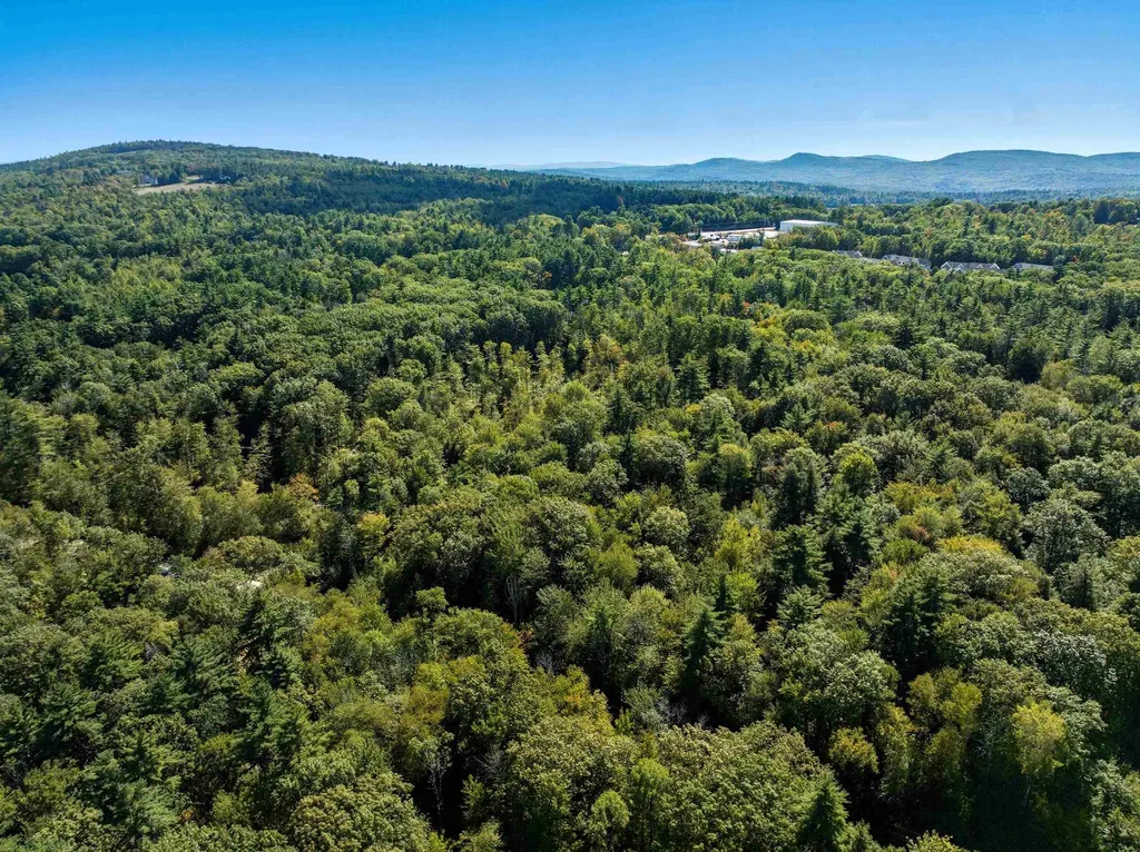 Wall Street Meredith NH 03253