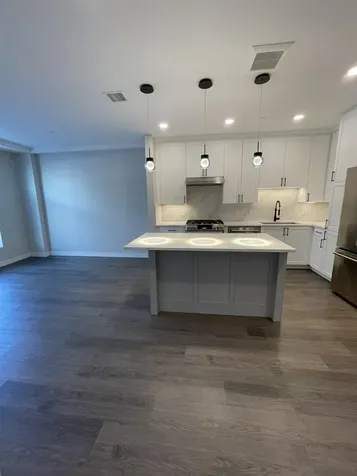 18 Artisan Drive Salem NH 03079