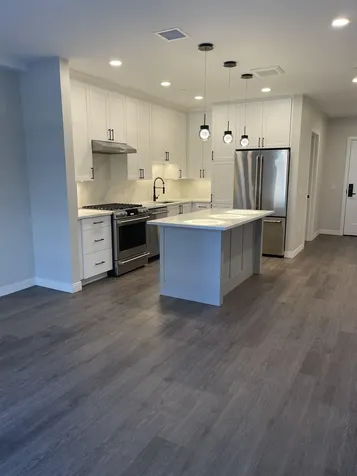 18 Artisan Drive Salem NH 03079