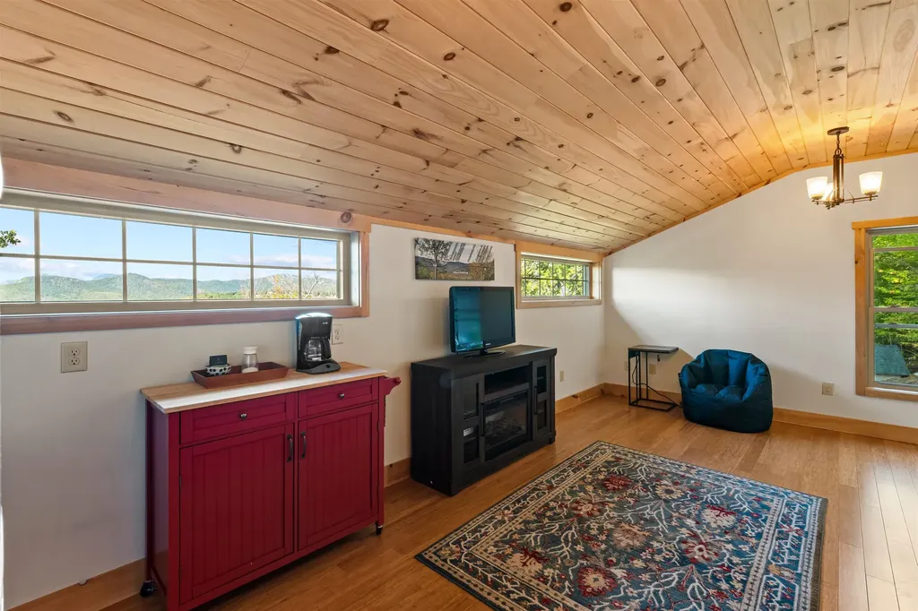 199 Mittenwald Strasse Bartlett NH 03838