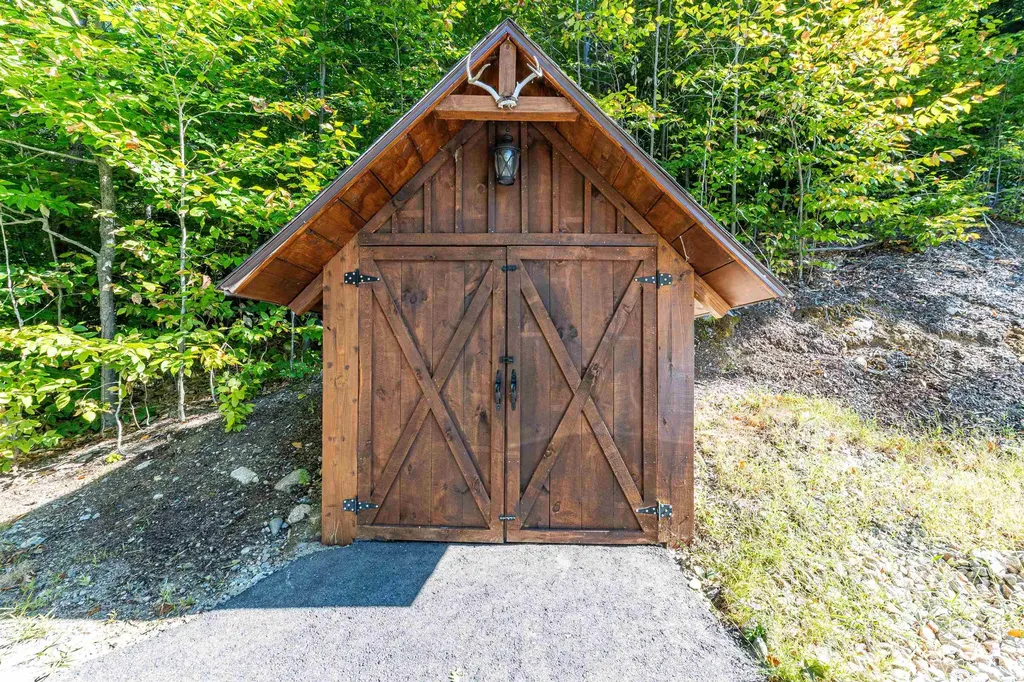 199 Mittenwald Strasse Bartlett NH 03838