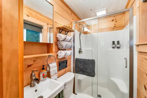 70 Pinnacle Park Road Meredith NH 03253