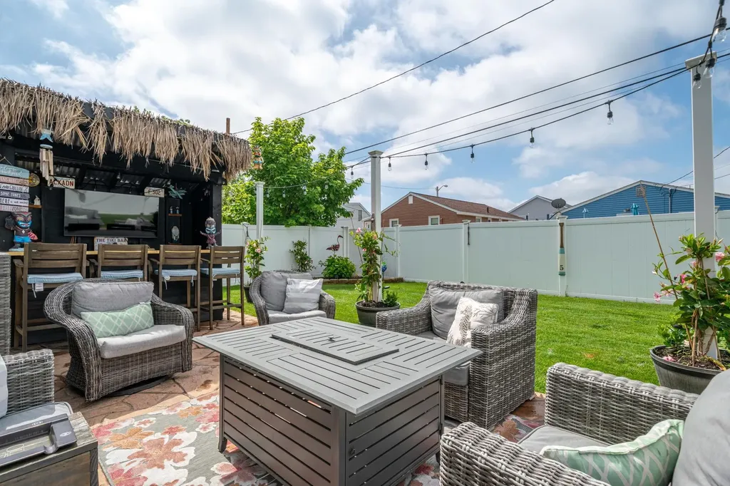 131 Franklin Street Seabrook NH 03874