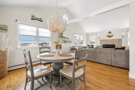 131 Franklin Street Seabrook NH 03874