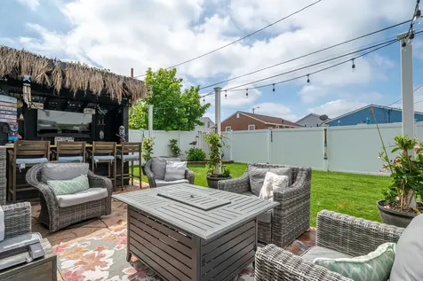 131 Franklin Street Seabrook NH 03874