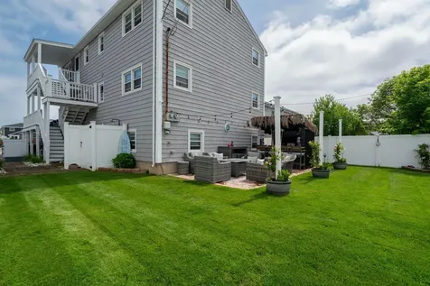 131 Franklin Street Seabrook NH 03874