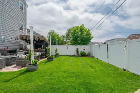 131 Franklin Street Seabrook NH 03874