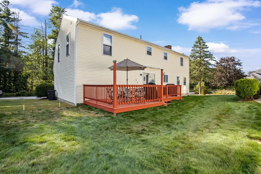 26 Old Orchard Way Manchester NH 03103