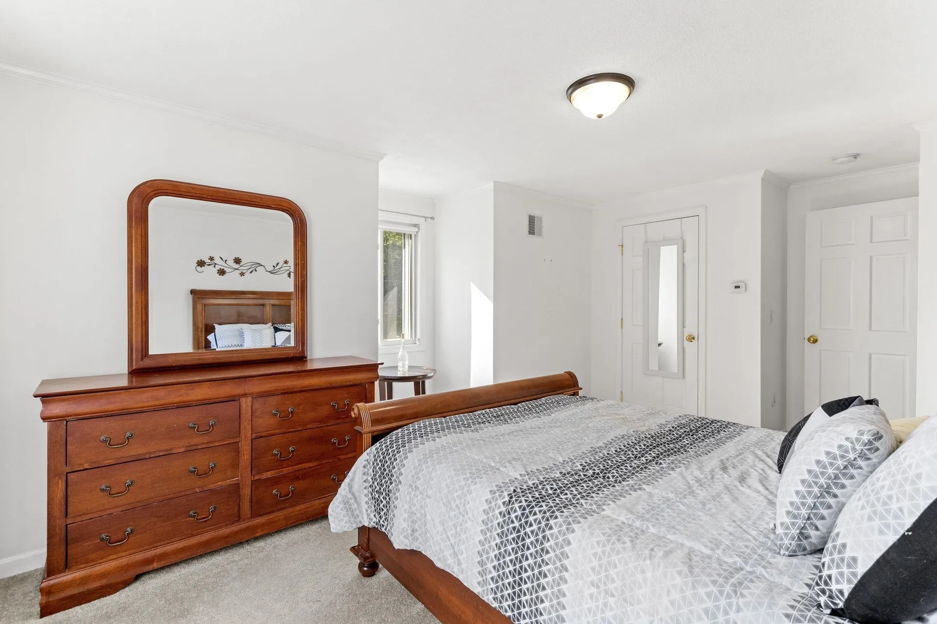 26 Old Orchard Way Manchester NH 03103