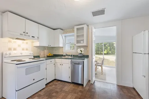 28 Jackson Street Boscawen NH 03303