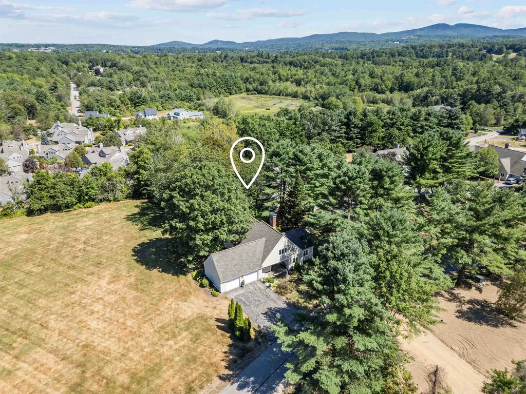 12 Clover Lane Laconia NH 03246